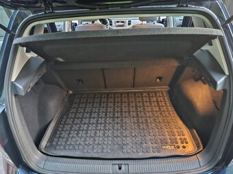 Predám VW Golf 7 Sportsvan - 6
