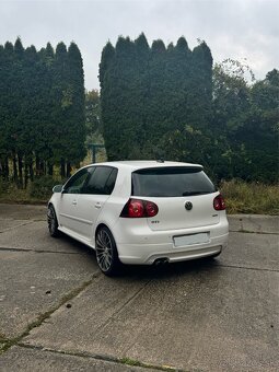 VW Golf GTI edition 30, manuál, strešné okno, candy white - 6