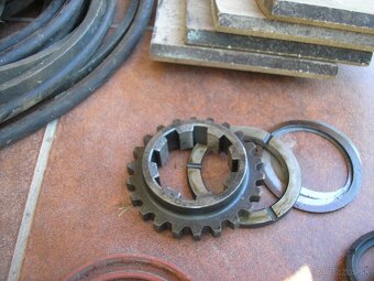 nahradne  diely liaz tatra. - 6