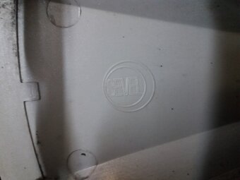 PUKLICE PEUGEOT R14, R15, R16 - 6