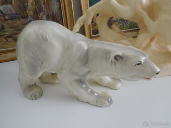 Štvanica / Medveď polárny  strožitné predmety, - 6
