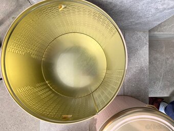 Predám veľké plechové krabice - 6