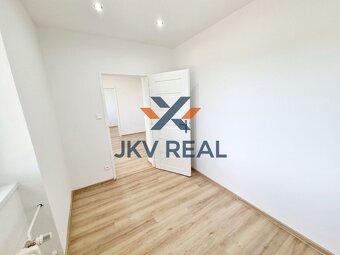 PREDAJ 4-IZB.BYT PO REKONŠTRUKCII ČAKÁ NA PRVÉHO MAJITEĽA, B - 6