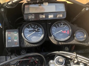 Honda Africa Twin 750,RD07 - 6