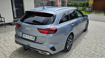 Kia Ceed SW 1.5 T-GDi GT-Line automat 7st - 6