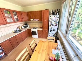 NA PREDAJ 2 IZB. BYT PREROBENÝ NA 3 IZB., 64M2, ŠTEFÁNIKOVA - 6