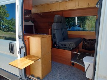 Rodinný karavan Citroen Jumper 2.2HD - 6