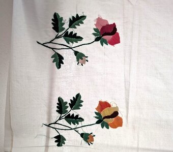 Obrusy + retro obliečka + prestieranie - 6