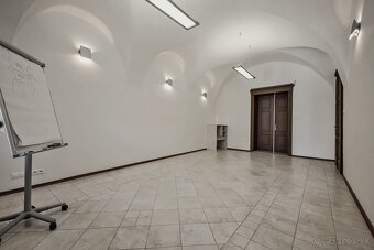 Prenájom kancelárie v centre Trnavy–Hviezdoslavovo námestie - 6