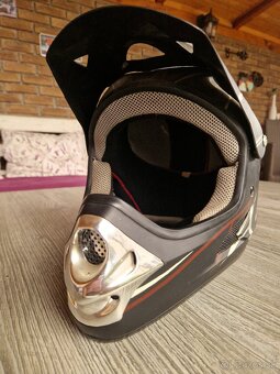 Longus DH BIKER helma - 6