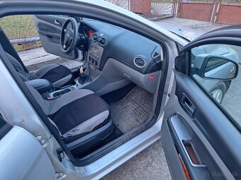 Ford Focus combi 1.6 tdci, 80 kW, r.v. 2/2011 - 6