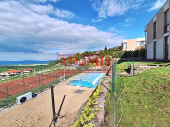 Predáme 6-izbový rodinný dom Kavečany 800m2, dvojgaráž, bazé - 6