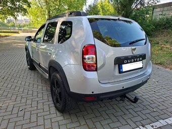 Dacia Duster 1.6i 4x4 - 6