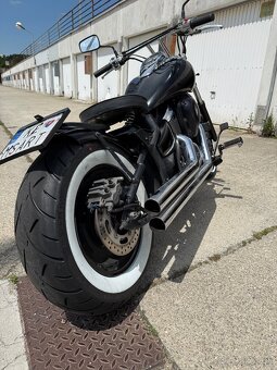 Kawasaki VN 900 - 6