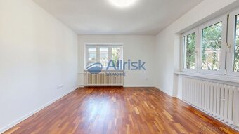 Bývajte dnes, plaťte neskôr Na predaj kompletne zrekonštruo - 6