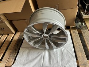 Nové kola r18 5x120 originál Bmw dvourozmer - 6