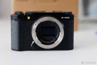 Fujifilm XM 5 - 6