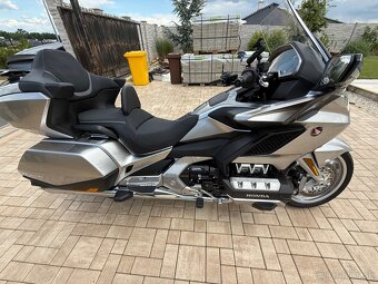 Honda GL 1800 Gold Wing 1800 Tour - 6