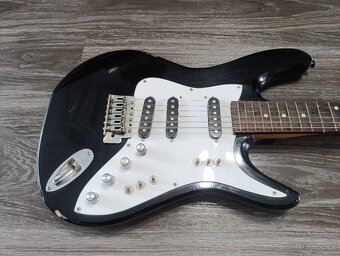 Elektrická gitara - 6
