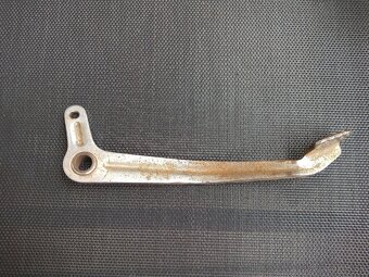 predám páku zadnej brzd.na Jawa 550 - 6