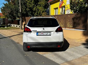 Peugeot 2008 1.2 PureTech Style - 6