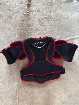 Predam hokejovu vystroj - 6