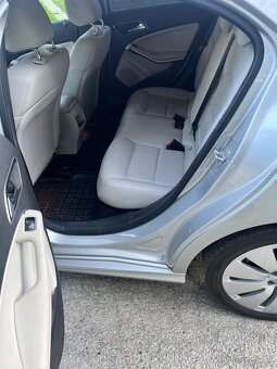 Mercedes-Benz A200 DCi - 6