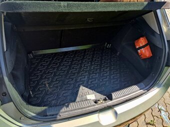 Kia Ceed 1,4 FIFA World Cup Edition - 6
