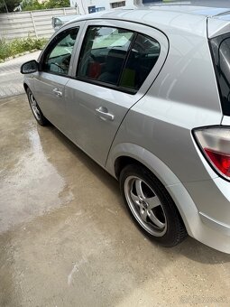 opel astra h - 6