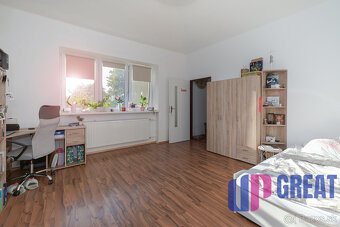 PREDAJ - 3 izbový byt, 2 garáže, 2 park.miesta, záhrada - 6