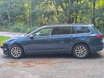 Volkswagen Passat 2,0 TDI DSG 11/2022 - 6
