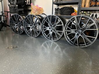 Elektróny originál AudiSport r20 - 6