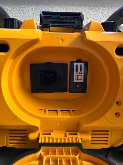 DeWalt DC011 stavebné rádio - 6