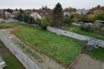Stavebný pozemok v centre obce Ivanka pri Dunaji - 6