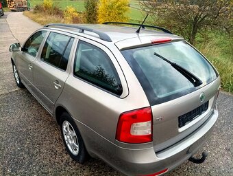 ŠKODA OCTAVIA COMBI II 2.0 TDI CR MODEL 2012 - 6