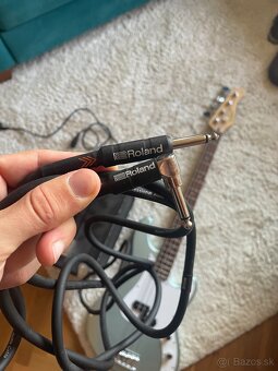 Basgitara Cort + Kombo 15 - 6