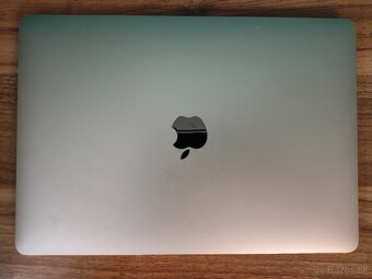 MacBook Pro 13 2019 | i5 • 8GB • 256GB SSD - 6