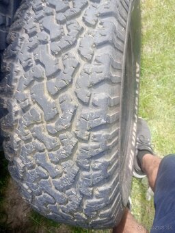 Predám pneumatiky na SUV - 6