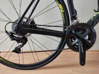 Cestny karbonovy bicykel Merida Scultura 4000 Disc - 6