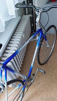 Starší cestný bicykel - 6