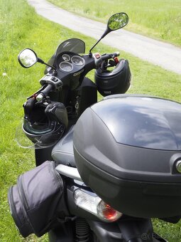 Piaggio Carnaby 125 - 6