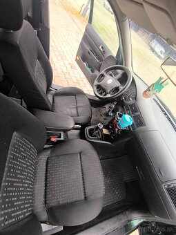 Volkswagen Golf 4 - 6