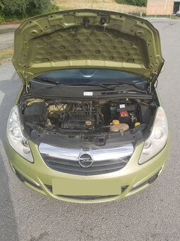 Predám Opel Corsa kat. M1 - 6