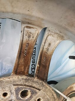 Disky s gumami 17" - 6