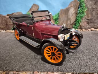 Prodám model 1:18 Reo touring 1917 - 6