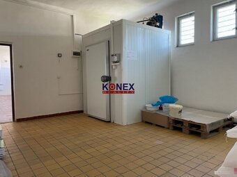 NA PREDAJ – obchodný priestor v obci RAD - 6