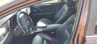 Toyota Avensis Executive 2.0 D-4D - 6