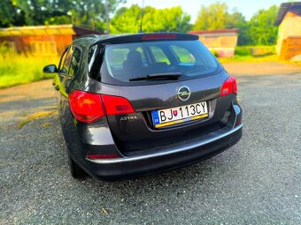 Opel Astra J 1,7 Sports Tourer - 6