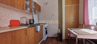 NA PREDAJ 2i BYT S BALKÓNOM J.HUSA, TREBIŠOV 2.posch. 55m2 - 6