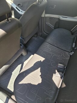 Predám Toyota Yaris 1.0 benzín - 6